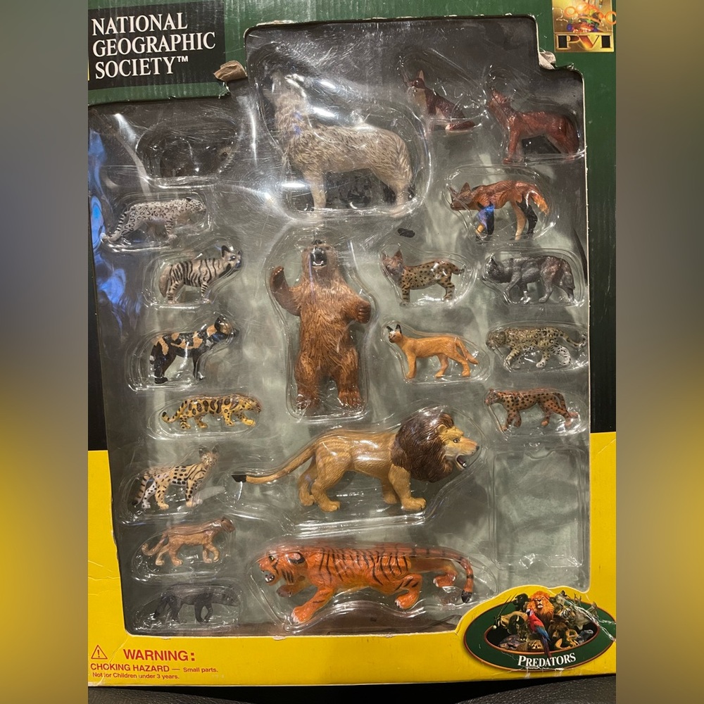 Rare National Geographic Society Set of 20 Predator Animal Figures